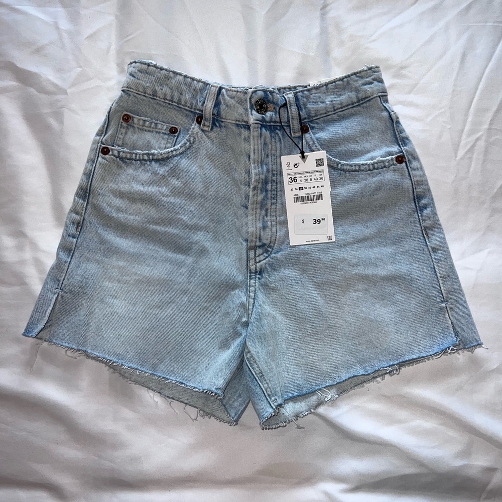 zara high waisted light blue denim shorts size 4 BNWT